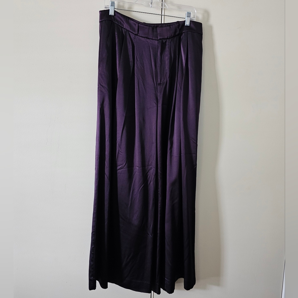 Banana Republic Purple Wide-Leg Silk Pants. NWOT. Size 14 Short.